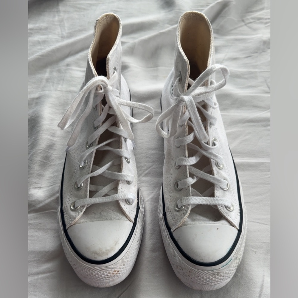 White Chuck Taylor All Star Lift Platform Converse